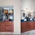 Days Inn & Suites By Wyndham Wausau 