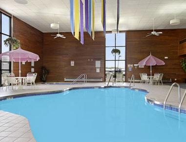 Days & By Wyndham Hotel