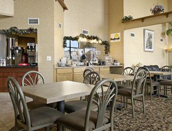 Days & By Wyndham Hotel Wausau