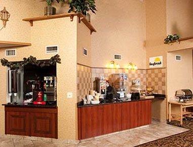 Days & By Wyndham Wausau